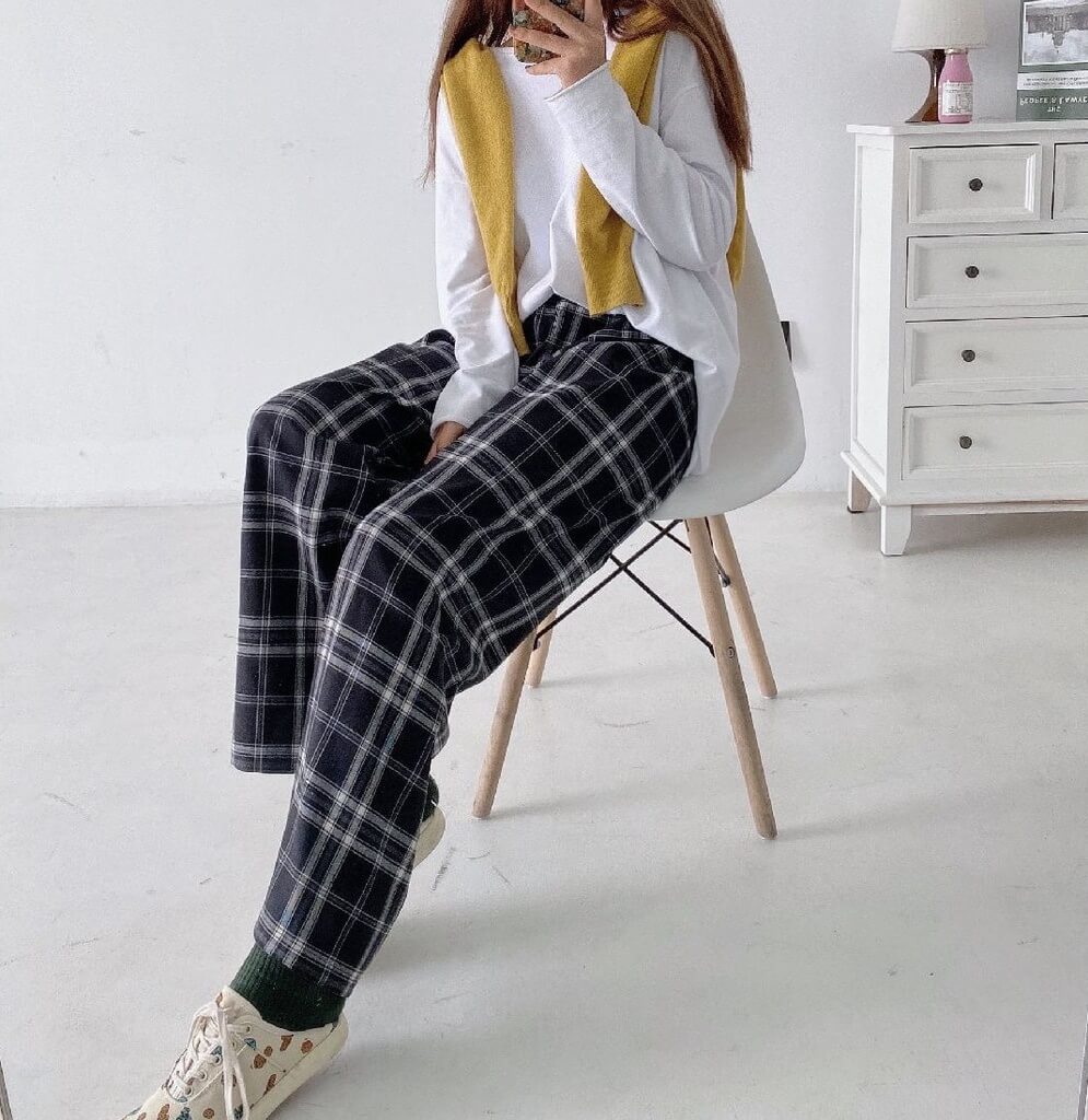 Celana Chekered Pattern